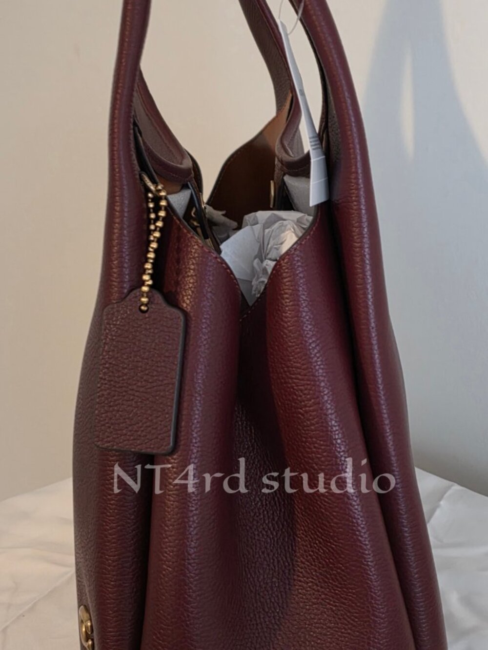 Coach Lana shoulder bag in merlot - Picture 3 of 7